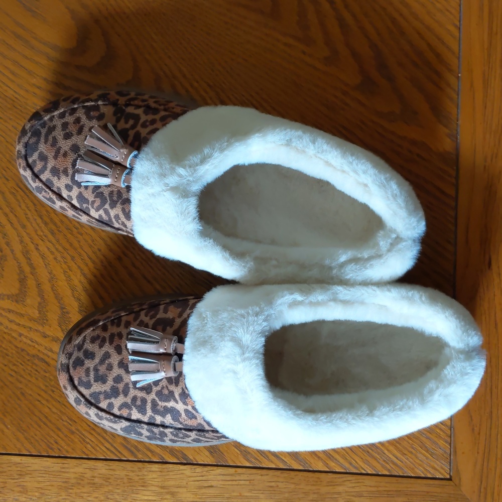 VIONIC Perrin Slipper in Leopard